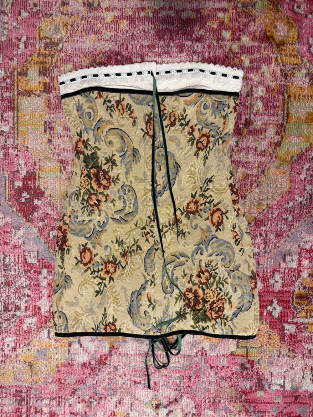 With Jean Sabrin dress - Picture 2 of 6